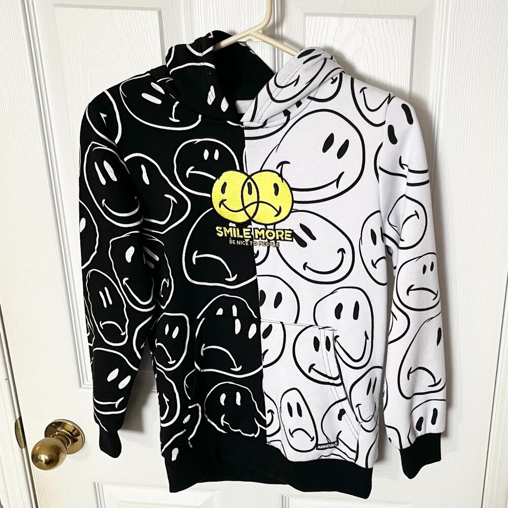 Hoodie Sweater Smiley Face
